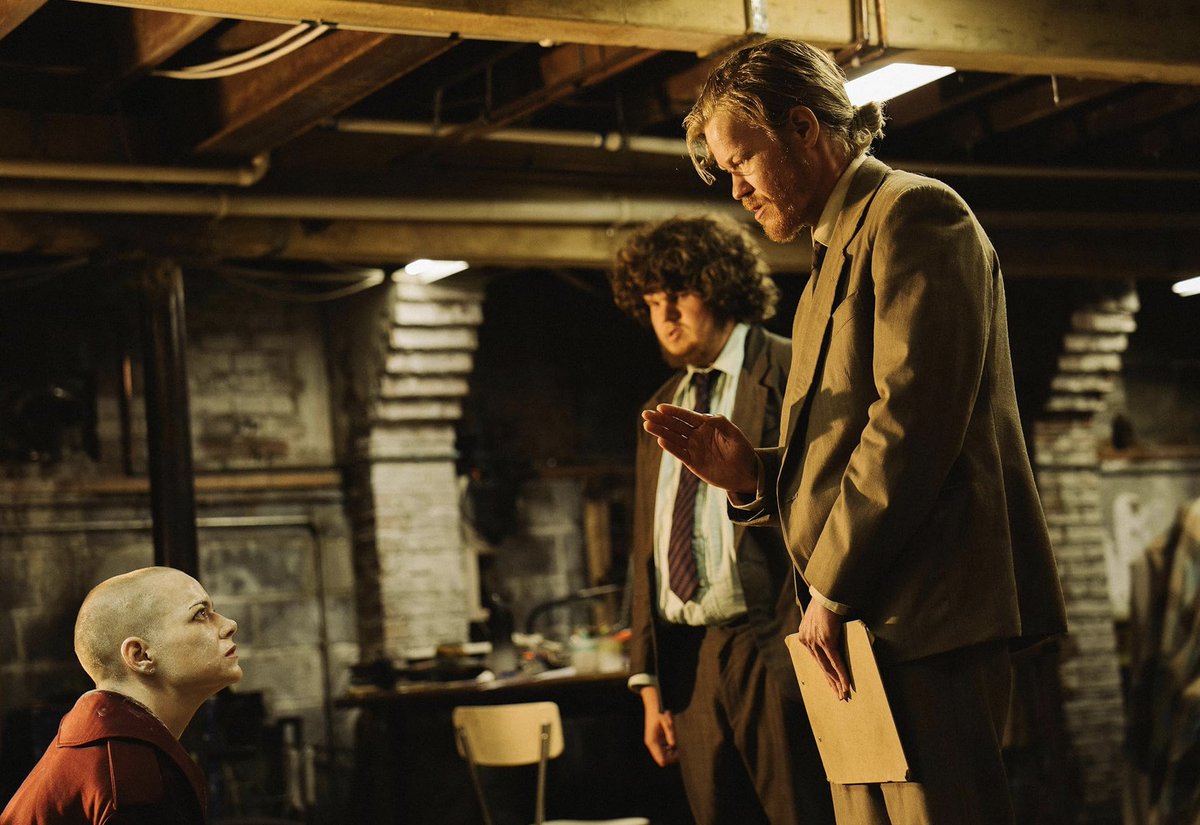 AFCC members Jason Evans, Josh Sewell and Jesse Nussman review the Yorgos Lanthimos film #Bugonia starring Emma Stone and Jesse Plemons podcasts.apple.com/us/podcast/mov… #AFCC #MovieReview #ForTheLoveOfMovies