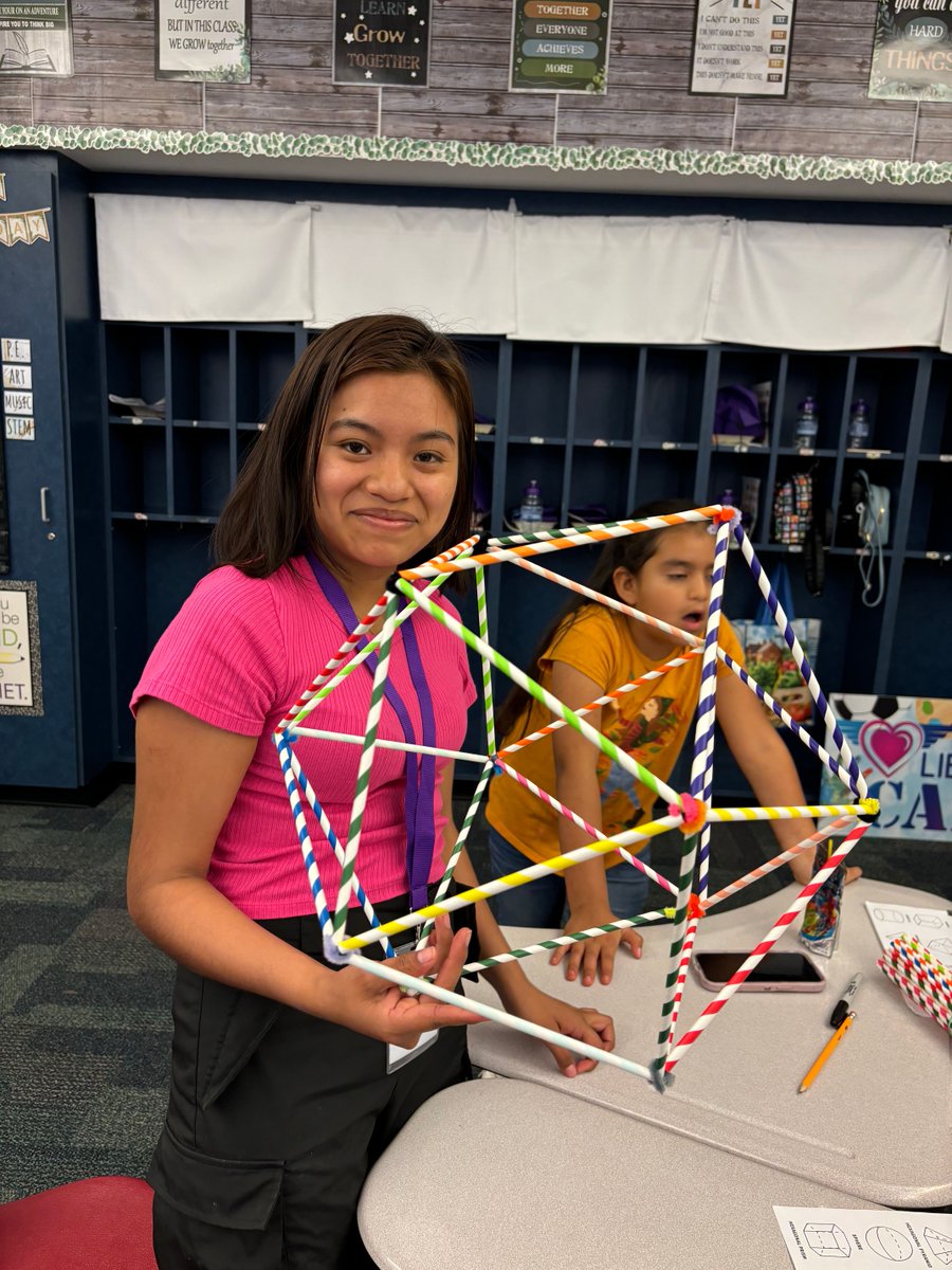 project_lbrtd's tweet image. 💡 Did you know? Project Libertad’s Newcomer Support Programs give immigrant youth a safe space to thrive—while exploring STEM, building skills, and seeing their potential! 🌟🔬
#STEMDay #NewcomerYouth #ProjectLibertad #YouthEmpowerment