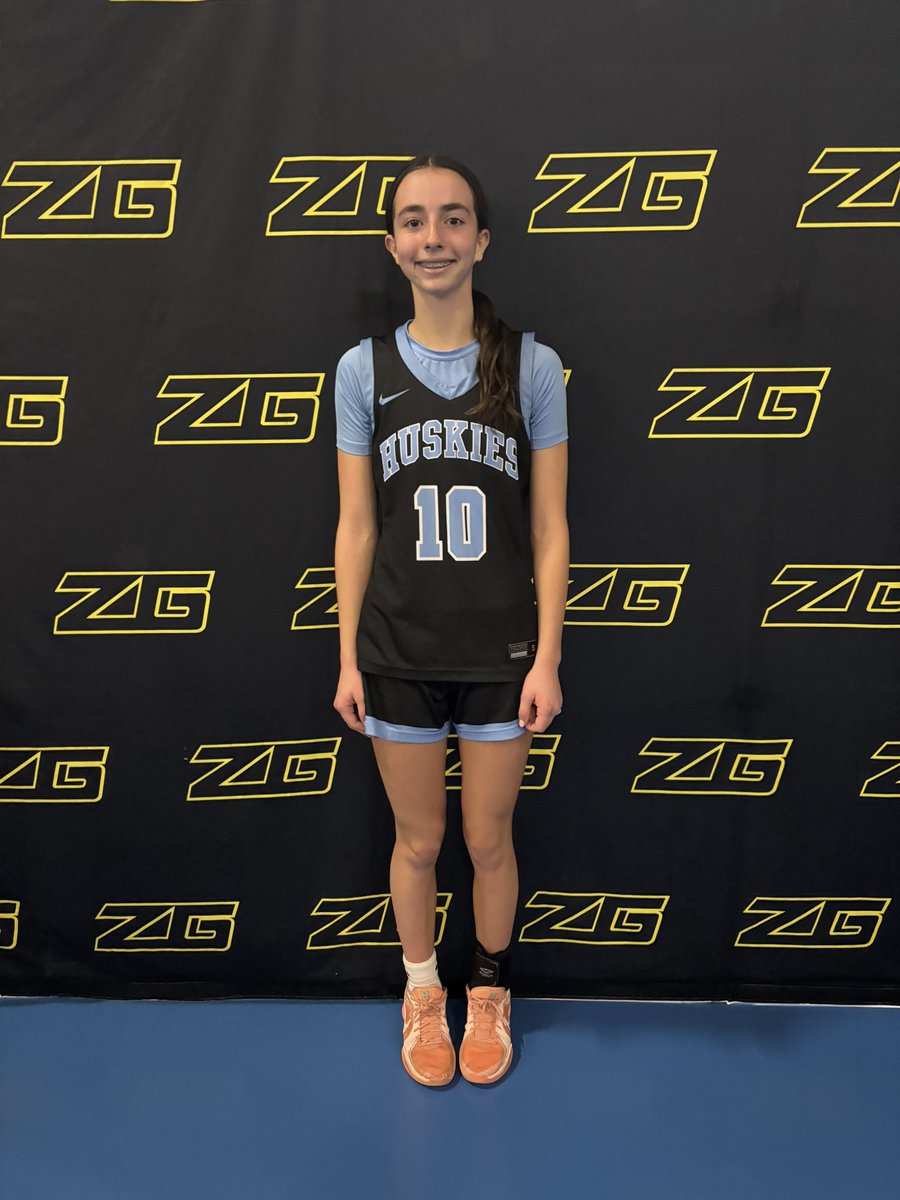 zg_newengland's tweet photo. Early action, big impact! Sydney Baugher takes home Player of the Game. 💥 #ZGFinale #ZGPOTG @MAHuskies https://t.co/IIG1DWu3fG