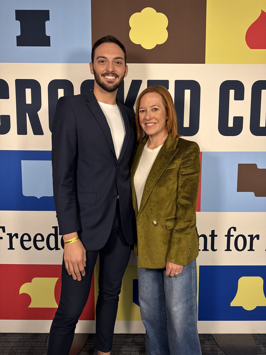 joshsorbe's tweet image. Just a couple press secretaries libbing out. 🇺🇸