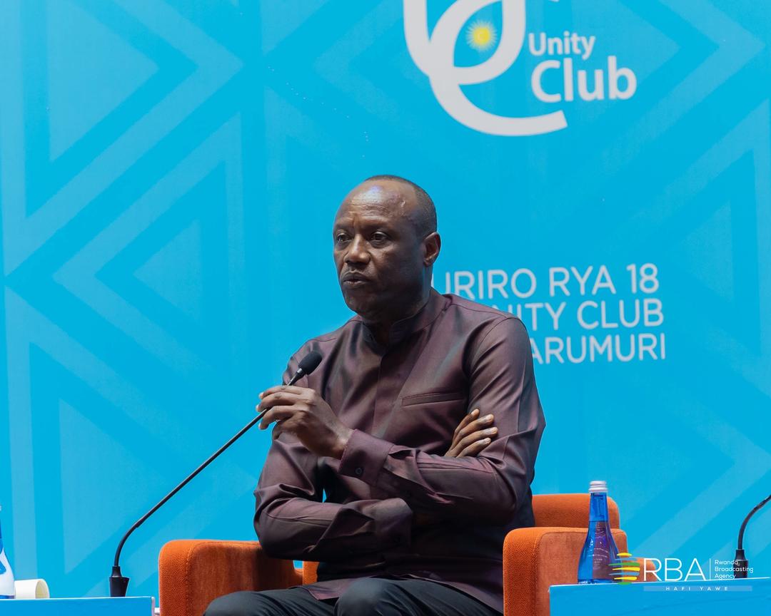 rbarwanda's tweet image. Gen. (Rtd.) Fred Ibingira, yavuze ko mu 1990 ubwo FPR Inkotanyi yari imaze gutangira urugamba rwo kubohora Igihugu yashobojwe byose n’ubuyobozi bwiza bwari burangajwe imbere na Perezida Paul Kagame. 

Ati “Ayo mahitamo ashingira ko twatangiye duhitamo neza. Guhitamo neza byari…