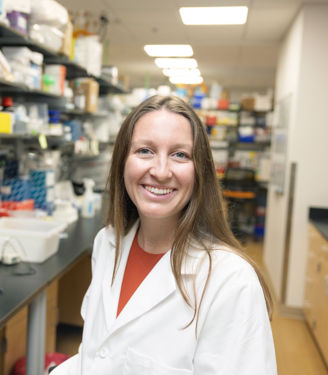 UFMedicine's tweet image. Meet Cali Love, a #FirstGenUF M.D.-Ph.D. student, artist and Texan-turned-Gator who is exploring the intersection of cancer biology and neuroscience to develop targeted therapies for glioblastoma, a devastating brain cancer with no cure.
🔗go.ufl.edu/luiwbwz #GoGators