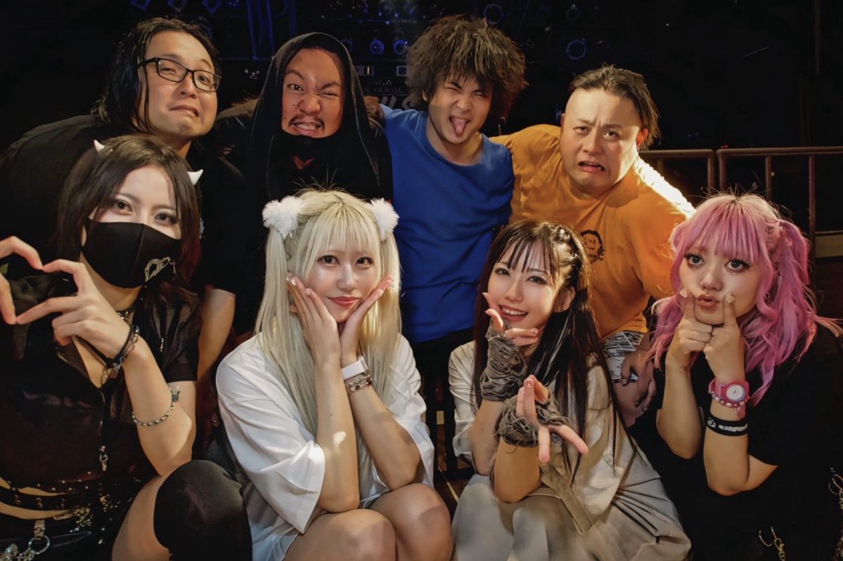 あらためてハリケーンミキサーさん呼んでくださってありがとございました(ᐢ ܸ. .ܸ ᐢ)♡
Natyu.さん山宝さんお誕生日おめでとうございます🎂🫧

魔女のフライパン弾かせてもらえてLast Beginning歌ってくださって、だいすきなみなさんと一緒にステージ立てたのほんとにうれしくてたのしかったです🥲🩷