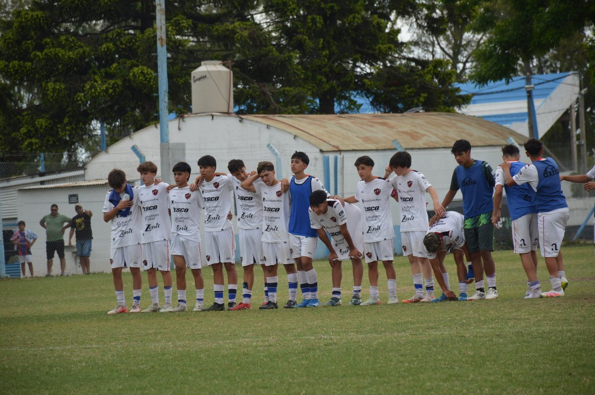 ClubPatronatoOf's tweet image. ⚽️ #InferioresAFA | 🔜 Domingo de finales en San Luis

#Cuarta, #Octava y #Novena enfrentarán a Gimnasia de Mendoza en el Estadio Juan Gilberto Funes por la definición de la Zona Interior y el pasaje a la Final Nacional del Torneo #Juveniles1raN

📋 El repaso de la campaña de las