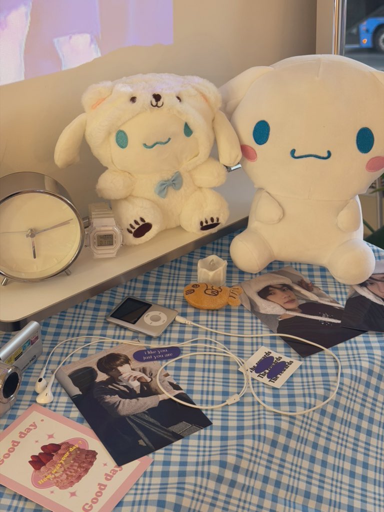 novv52325's tweet photo. 𝟮𝟬𝟮𝟱 𝗦𝗛𝗜𝗡𝗬𝗨 𝗕𝗶𝗿𝘁𝗵𝗱𝗮𝘆 𝗖𝗮𝗳𝗲 
 •‧: 🪐 :‧: #여기는_신유세계 :‧: 🪐 :‧• 

신유 가득했던 공간🍓☁️🫧
온 세상이 신유해🪽
기본 특전도 예쁘구 랜덤가챠두 뽀용용
#TWS #SHINYU #투어스 #신유 https://t.co/PvGkDx27vx