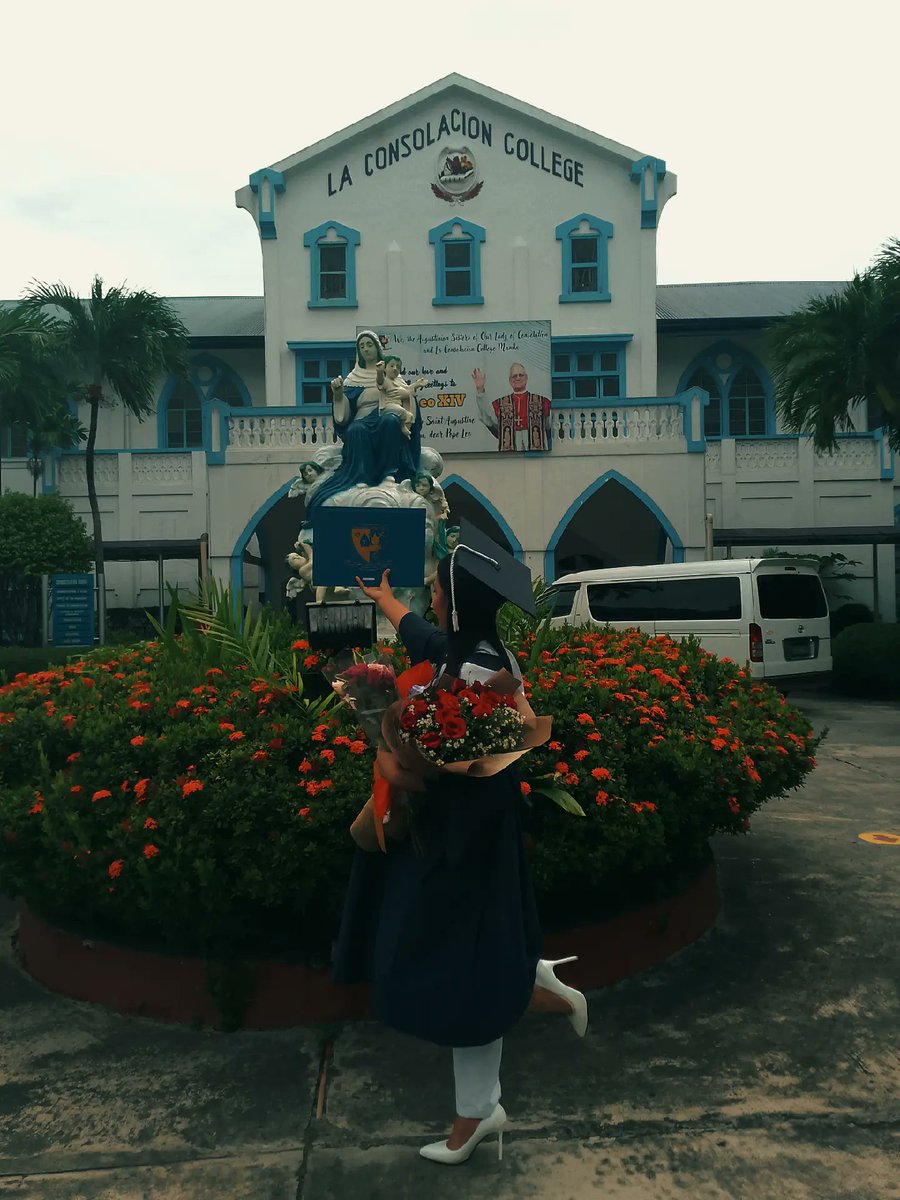 e_bea200X's tweet photo. I just missed the feeling. It happened too fast, I still haven't process it all. 

To the little me, you did it! https://t.co/gQlSn2HtwG