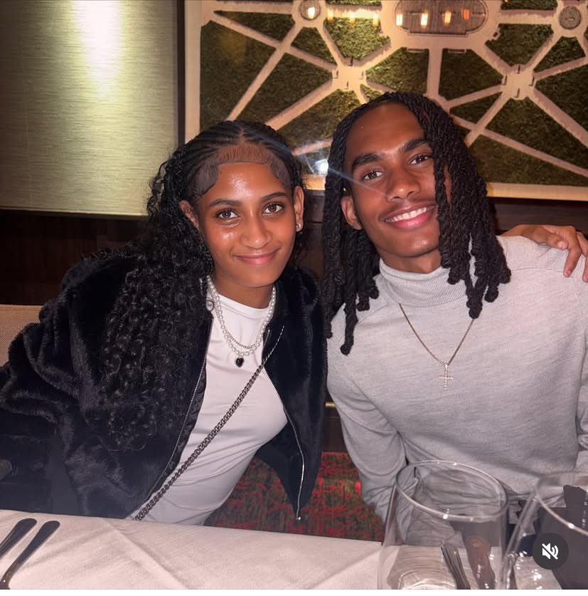 DJQUICKSILVA's tweet photo. Still can’t believe the prince turned 18 yesterday 😩😩

Happy Birthday Son @dj_saucegod 

#TheSilvas 👑 #FamilyHustle #QuickSilva #DjSauceGod #AshleySilva #AshtonMonroe https://t.co/aXgplgGL2k