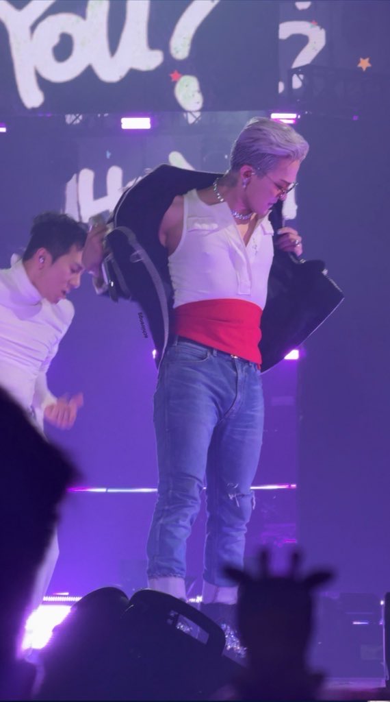 jiyonggchii's tweet photo. i vote #GDRAGON for #2025MAMAVOTE https://t.co/yDISwgK7ag