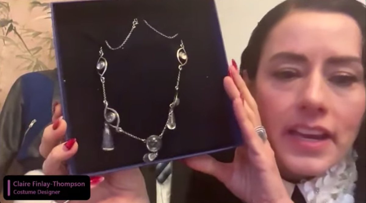 ClusterConLN's tweet image. Claire says it&apos;s this! Her own 1900s polished crystal necklace that she dressed both Marissa and Penelope in - Morven as Penelope wears it in every scene

#SaveLockwoodandCo #ClusterCon2