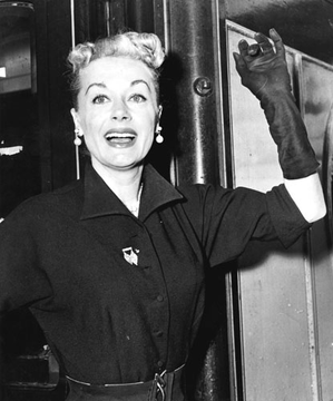 iShowTunes's tweet image. Birthday Remembrance ~ #JuneHavoc (1912-2010)

"My Sister was beautiful &amp;amp; clever... &amp;amp; ruthless. My Mother was endearing &amp;amp; adorable... &amp;amp; lethal. They were the same person. I was the fool of the family. The one who thought I really was loved... for myself."- J.H.
#GYPSY #BabyJune