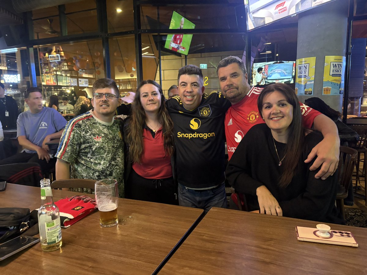 docker_dave's tweet image. #UTFR Richarlison thought he’d won it for Spurs at 90+1 only for De Ligt to equalise at 90+6 ! 90 minutes, 90 emotions with some @PerthMUSC originals at The Shoe Perth #PMUSC #United #MUFC #ManUnited @ManUtd ❤️🤍🖤