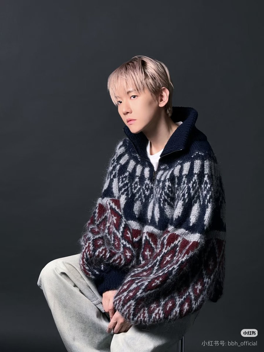 real__Janny's tweet photo. I vote for #BAEKHYUN on #2025MAMAVOTE https://t.co/SGVatVCnsa