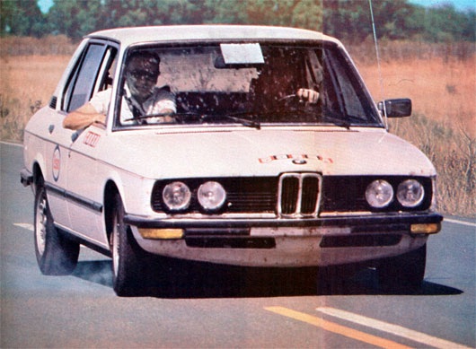 Bajarse de un Peugeot-504, un Fiat-125 o un Dodge-1500 para subirse a un BMW-520 era una experiencia impactante.  ¿Qué fue lo que más me asombró? La insonorización, el poder circular a 180 km/h y mantener una conversación con el acompañante sin andar a los gritos