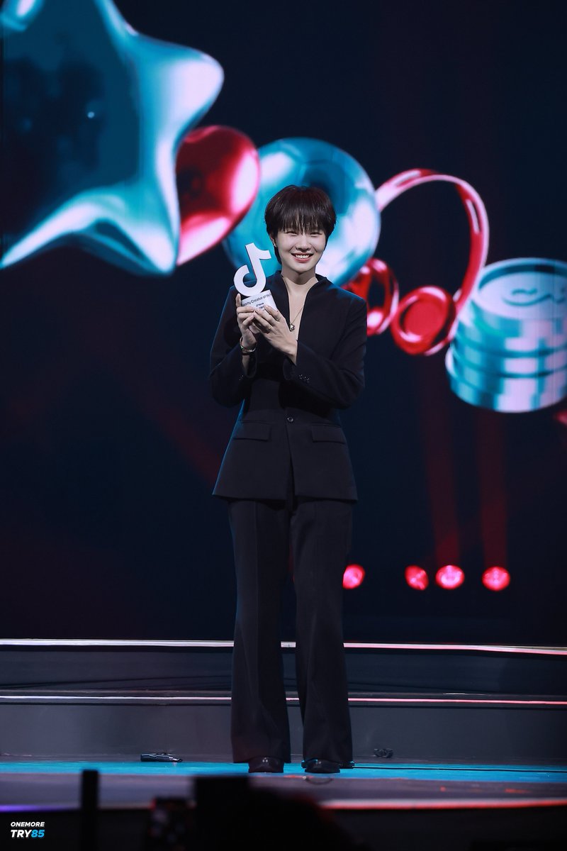 Congratulations, Namping! You truly deserve this award. I’m so proud of you and everything you’ve achieved. Keep shining!🫧✨

Celebrity Creator of the Year 🏆

<a href="/nampingnapat/">Namping</a> 🏆❤️👏

HARIT NAMPINGSTER TIKTOK25
#TikTokAwardsTH2025xDMD 
#TikTokAwardsTH #nampingster