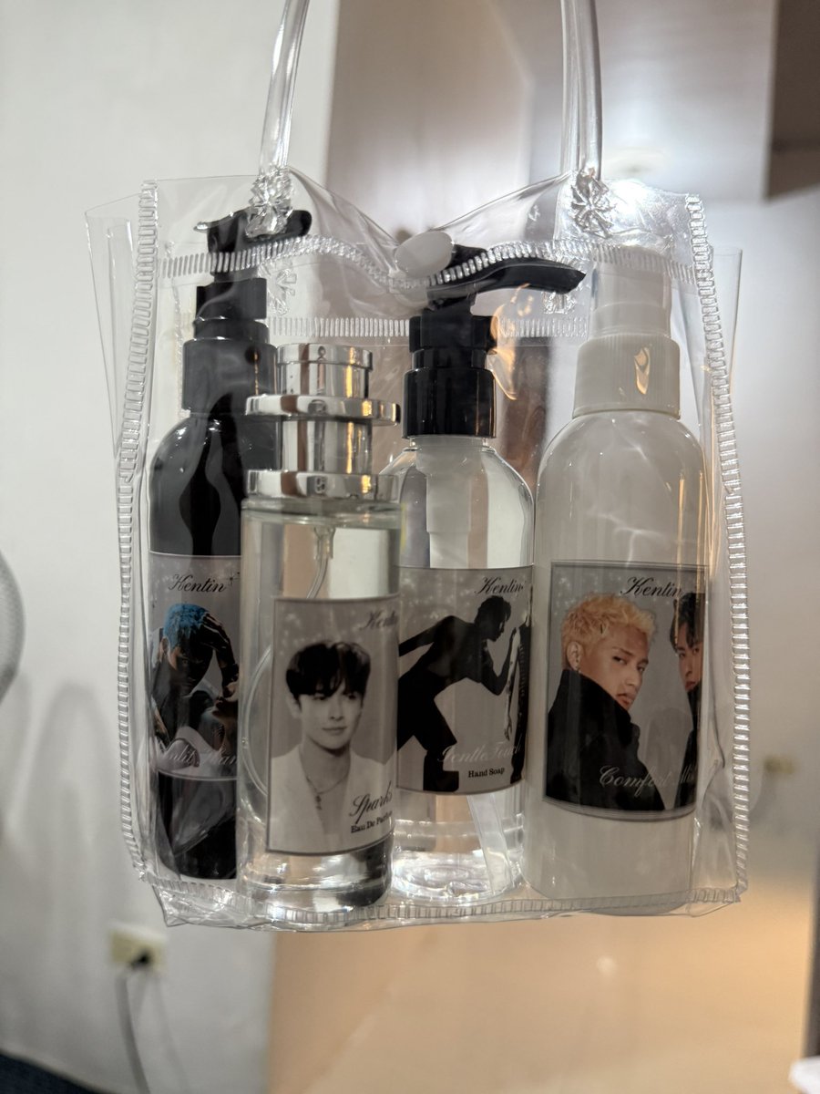 fleurdelis01's tweet image. may natira pala ko nito mga 5 except dun sa mga nakareserve sa mga Titas.

so baka eto na lng pamigay sa mga maganda entry sa Kentin Day.