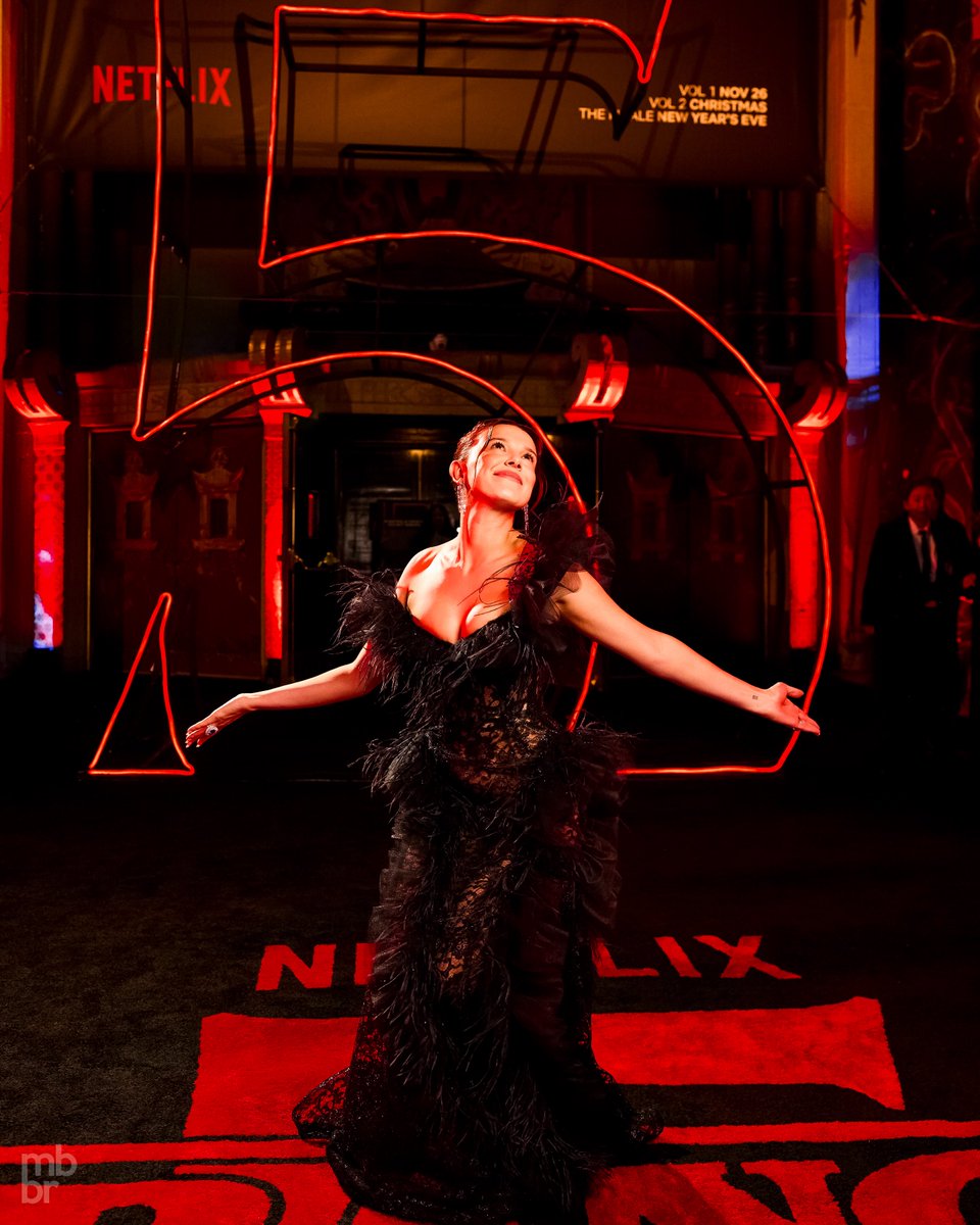 milliebbrownbrs's tweet image. A POSE OFICIAL DELA 🌟 Novas fotos em UHQ exclusivas da premiere de Stranger Things e afterparty na nossa galeria!

🔗 milliebobbybrown.com.br/galeria/thumbn…