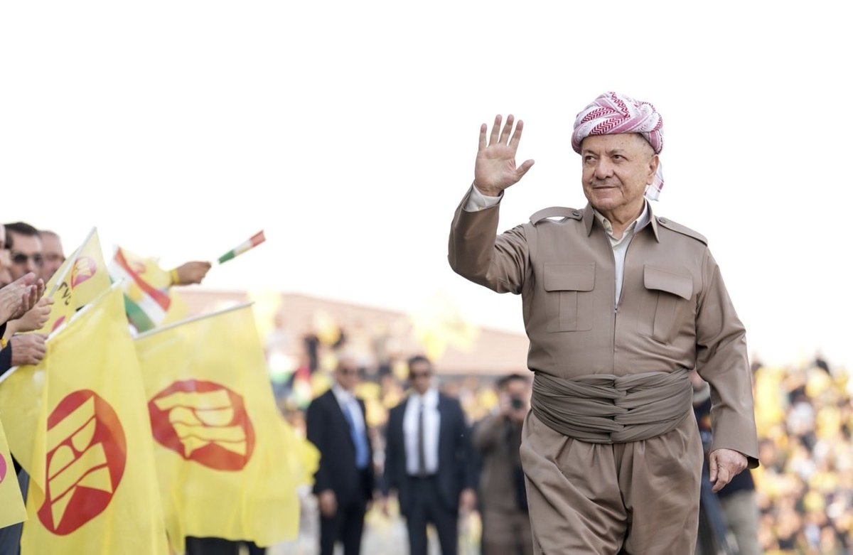 باکمان نییە هێز و گوڕی دڵمانی
بـۆ پێشەوە پێشمانکەوە بـارزانی 
📸 zhiyar mzuri 
#پارتی_هەڵبژێرە٢٧٥