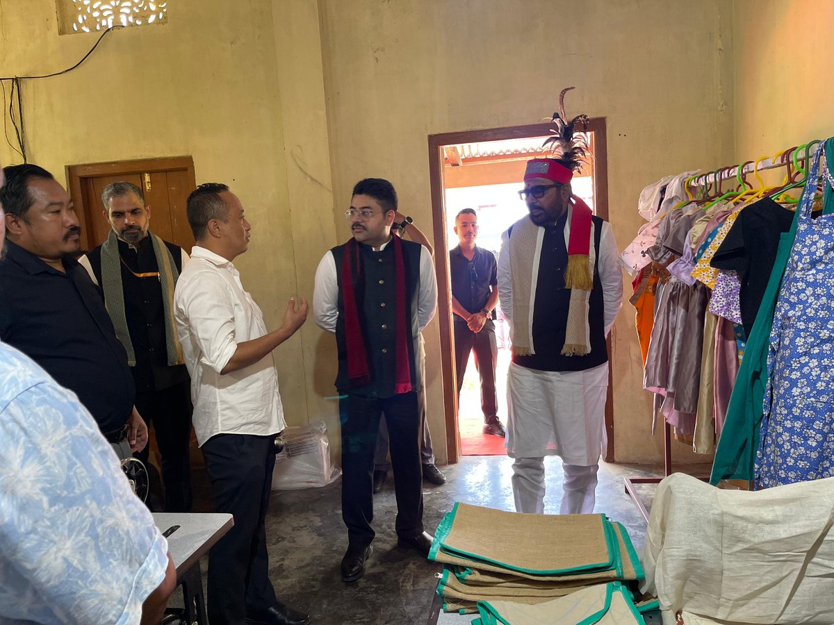 mpprataprao's tweet photo. Inspiring to see the dedication toward skill development and economic self-reliance. Supporting these local enterprises is crucial for community growth! #woman #shg #SHGroup https://t.co/CfOcLJdCgy