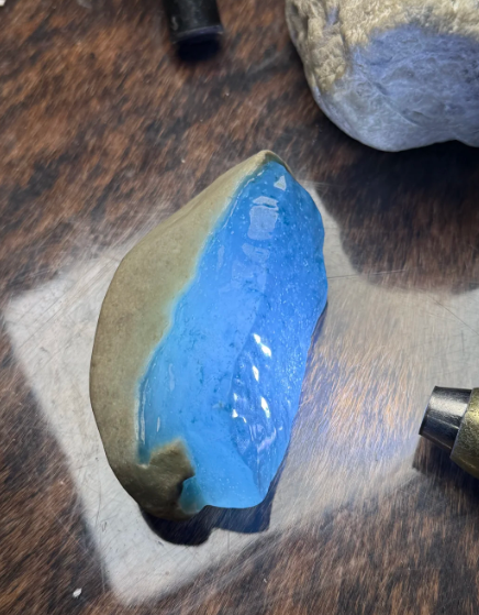 Aur__li_e's tweet image. Have you ever seen blue jade? 💙🪷✨ #BlueJade #RareGem #GemstoneBeauty