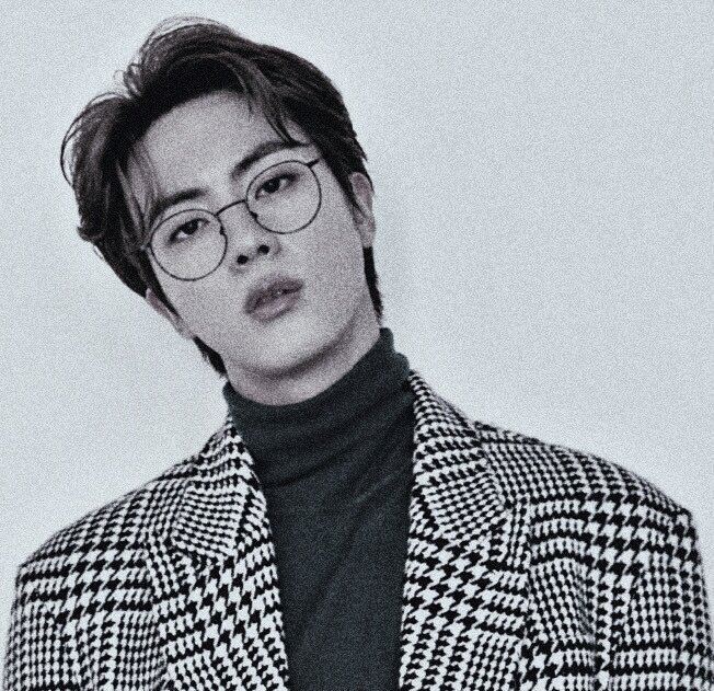 jinavijinavijin's tweet image. I’m voting #Jin for #2025MAMAVOTE