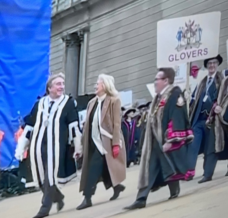 Glovers Livery Co tweet media