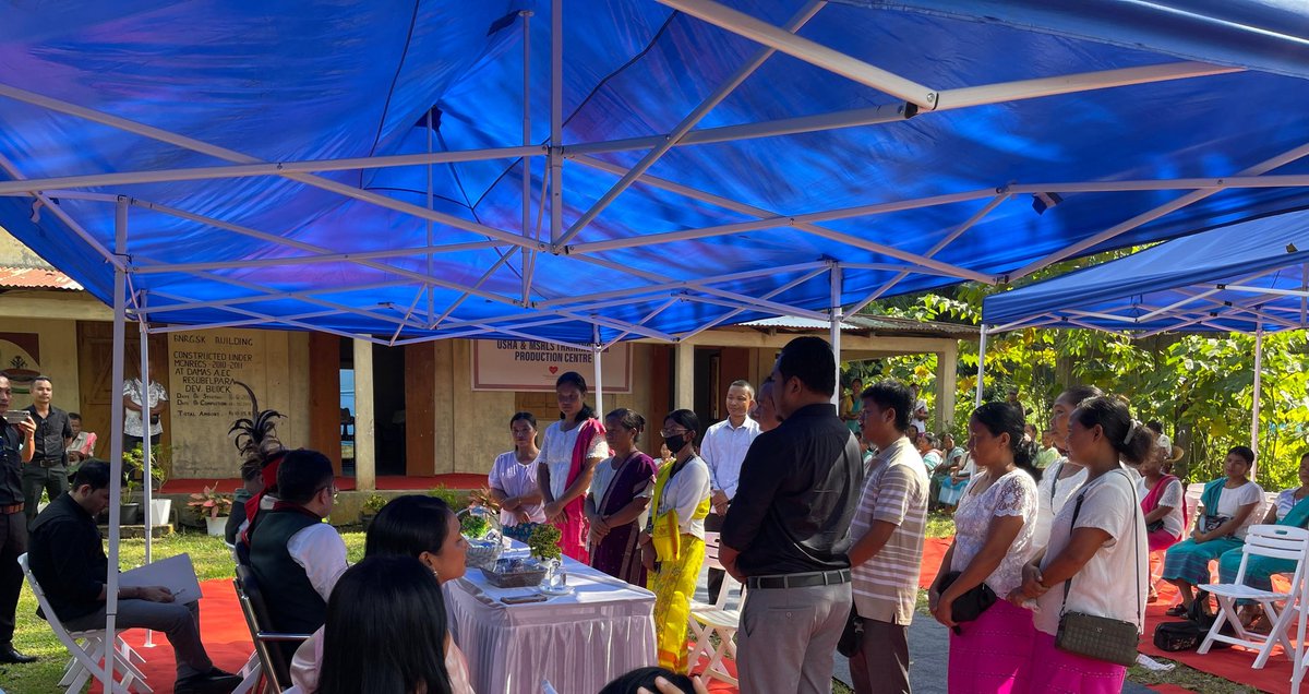 mpprataprao's tweet photo. Inspiring to see the dedication toward skill development and economic self-reliance. Supporting these local enterprises is crucial for community growth! #woman #shg #SHGroup https://t.co/CfOcLJdCgy