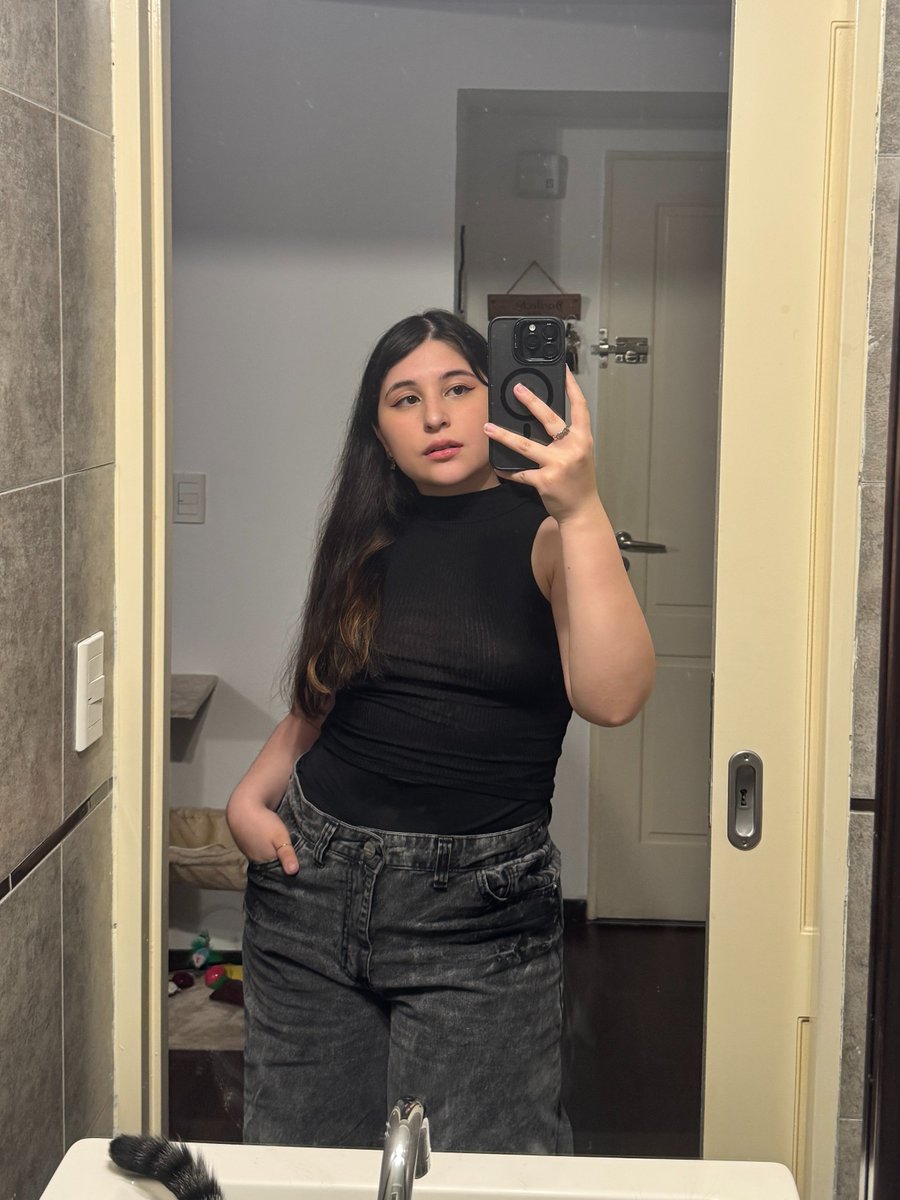 Melbourne sweetheart with artsy vibes, smooth lines, and a temptation you’ll feel in every glance

#Melbourne #MelbourneLife #VisitMelbourne #MelbourneCity #ExploreMelbourne #MelbourneVibes #AustraliaLife #VictoriaAustralia #DowntownMelbourne #MelbLife