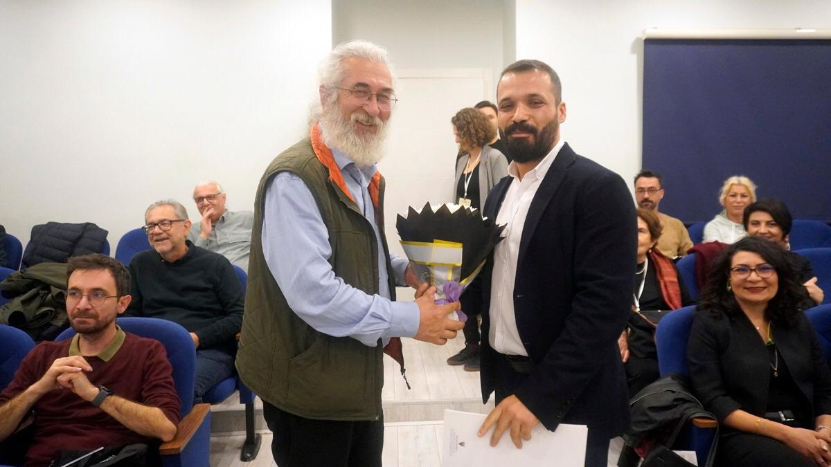 MuratOzveri's tweet photo. Dr. Mine Dilan Kıran-Dr. Aykut Günel-Dr. Cüneyt Eren.Genç Sosyal politikacılar.Genç yol arkadaşlarım.Yazdıkları tezler Prof. Dr. Cahit Talas Sosyal Politika ödülleri kapsamında "Övgüye Değer" bulundular.Bizleri sosyal politikanın geleceği açısından umutlandırıp gururlandırdılar. https://t.co/QUbdR97g9b