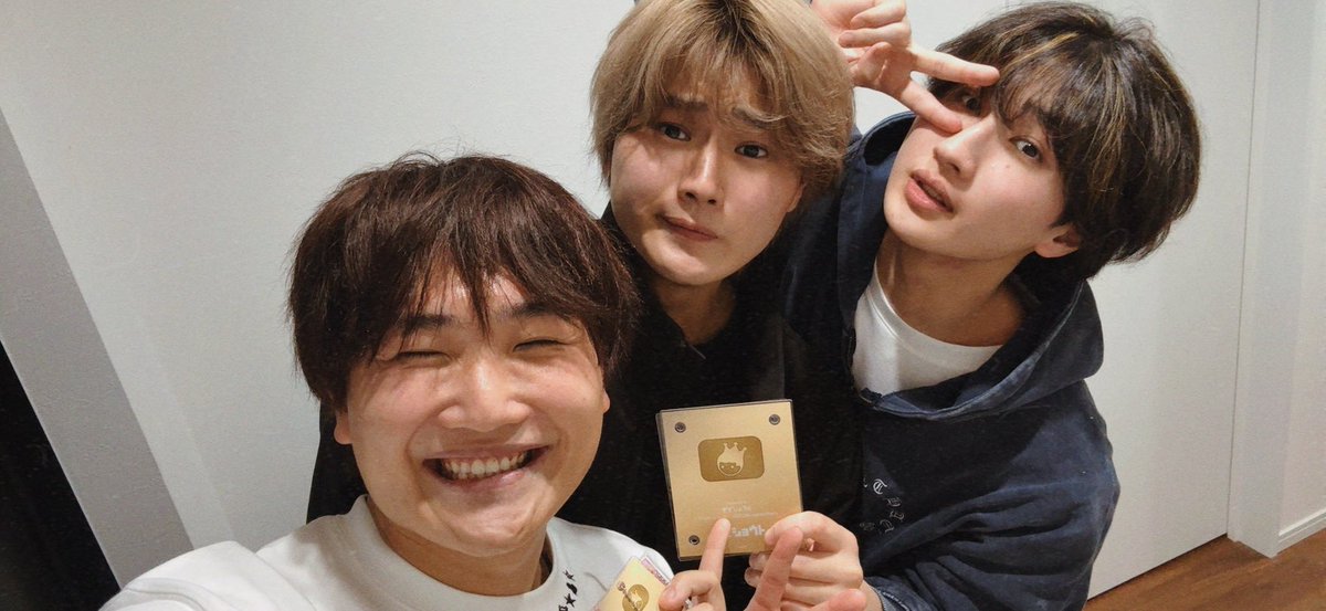 show_sster_0913's tweet photo. 最高の100万人！
最高の三兄弟や https://t.co/fE3Pd9NM4b