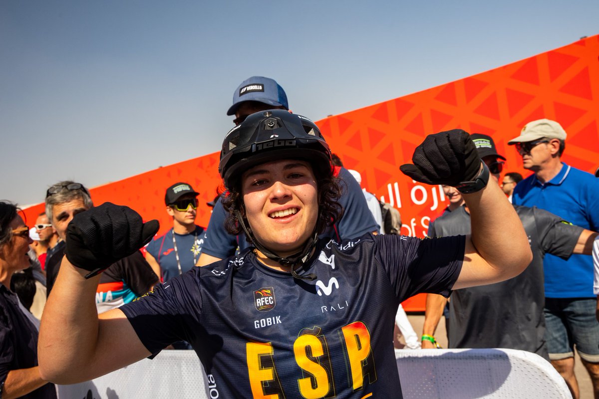 Pilar_Alegria's tweet photo. Tenemos flamante tricampeón y bicampeona del mundo de trial.

Alejandro Montalvo y Alba Riera.

Y también, subcampeones: Eloi Palau y Vera Barón. Con la plata de Julen Sáenz de Ormijana el #TeamEspaña cierra un mundial redondo.

¡Enormes! https://t.co/XsclMkJQFH