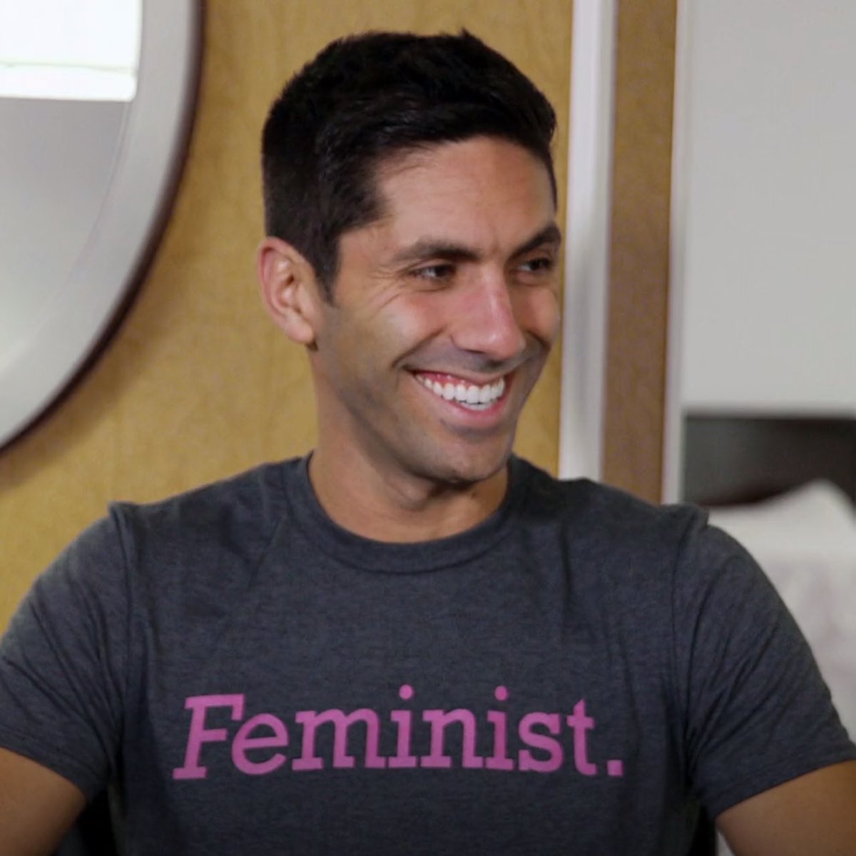 thisislud's tweet photo. the downfall of nev schulman needs to be studied bc how is he pro genocide, endorsed andrew cuomo for nyc mayor and active chose to not mention kamie, a woman of colour, who worked with him on catfish for 6 years in the ‘farewell’ video???? where did this man go????? https://t.co/iaKkwgkT4S