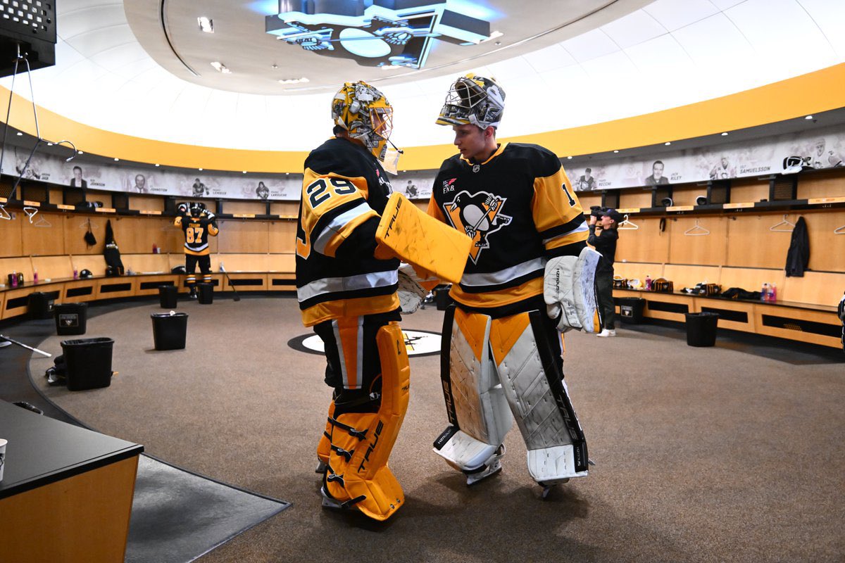 LegacyFilms__'s tweet image. Sergei Murashov will make his first NHL start tomorrow at home against the Los Angeles Kings, just Like Marc-Andre Fleury did 22 years ago. 🐧