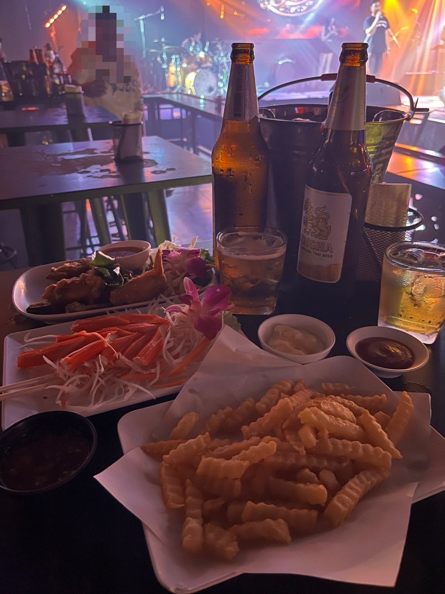 มารยาททางสังคม tweet media