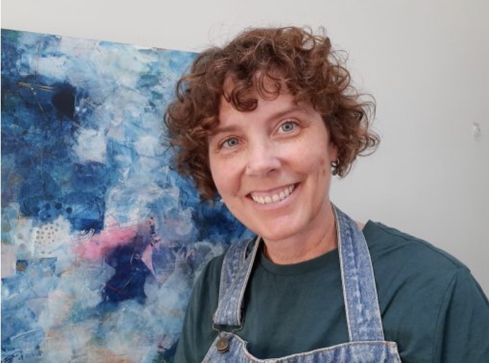 Hattie’s abstract works capture the beauty and rhythm of the Sussex coast and Downs. Using acrylics, print and collage, she balances bold colour with layered texture. See Daybreak and Over the Hill in the gallery — vibrant pieces full of light and movement.  #ShorehamBySea #Art