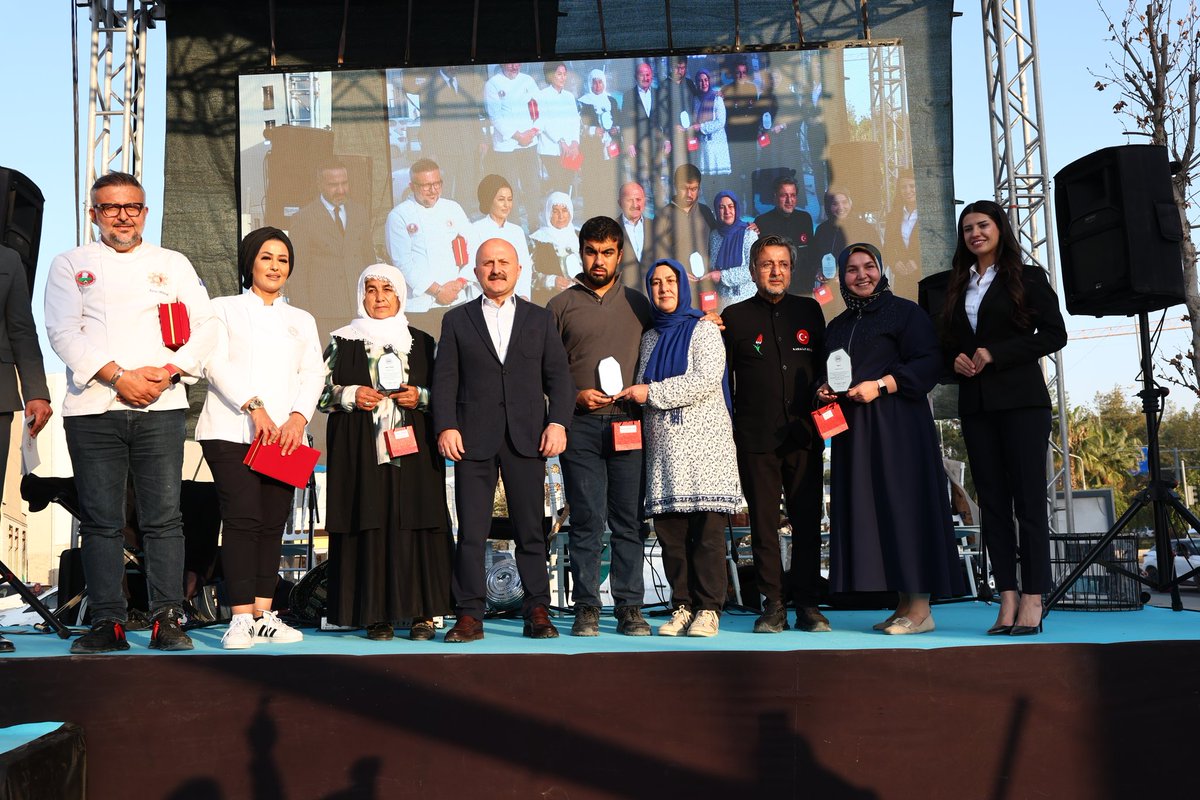 📍 Adıyaman Ticaret Merkezi

🍴 “Adıyaman Mutfak Festivali”nde Birincilere Ödülleri Verildi

Valiliğimizin ev sahipliğinde bu yıl ilki düzenlenen Adıyaman Mutfak Festivali kapsamında gerçekleştirilen yemek yarışmasında dereceye giren yarışmacılara ödülleri, Valimiz Sayın