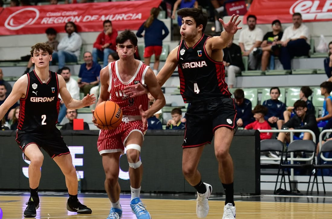 Victoria en la <a href="/Liga_U22/">Liga U</a> del <a href="/UCAMMurcia/">UCAM Murcia</a> ante Girona.

Seguimos desde la cantera! Vamos equipo!