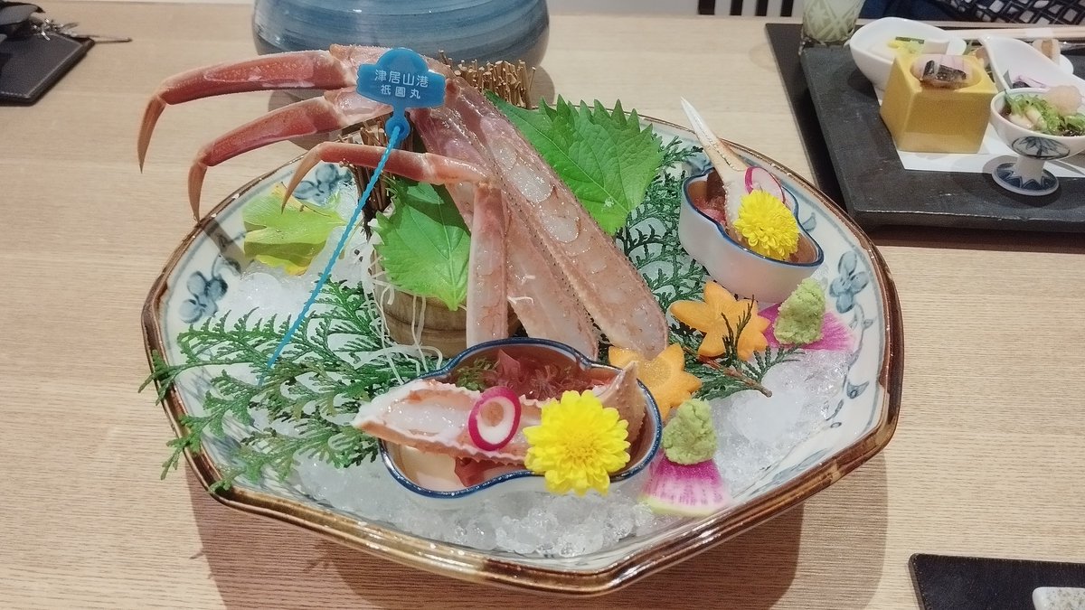 Mata_tabi30's tweet photo. 【夫婦旅・親孝行旅におすすめ】
京都府京丹後市にあるいっぺん庵。全7室の小さなお宿で海を眺め🌊内湯と外湯2つの客室温泉にて、夫婦でゆっくり過ごしました♨
夜は贅沢にタグ付き松葉蟹コースを堪能🦀
関東からは遠かったけど、思い出に残る隠れ宿でした✨#京都 #温泉 #客室露天風呂 https://t.co/Wuh5dOtxX4