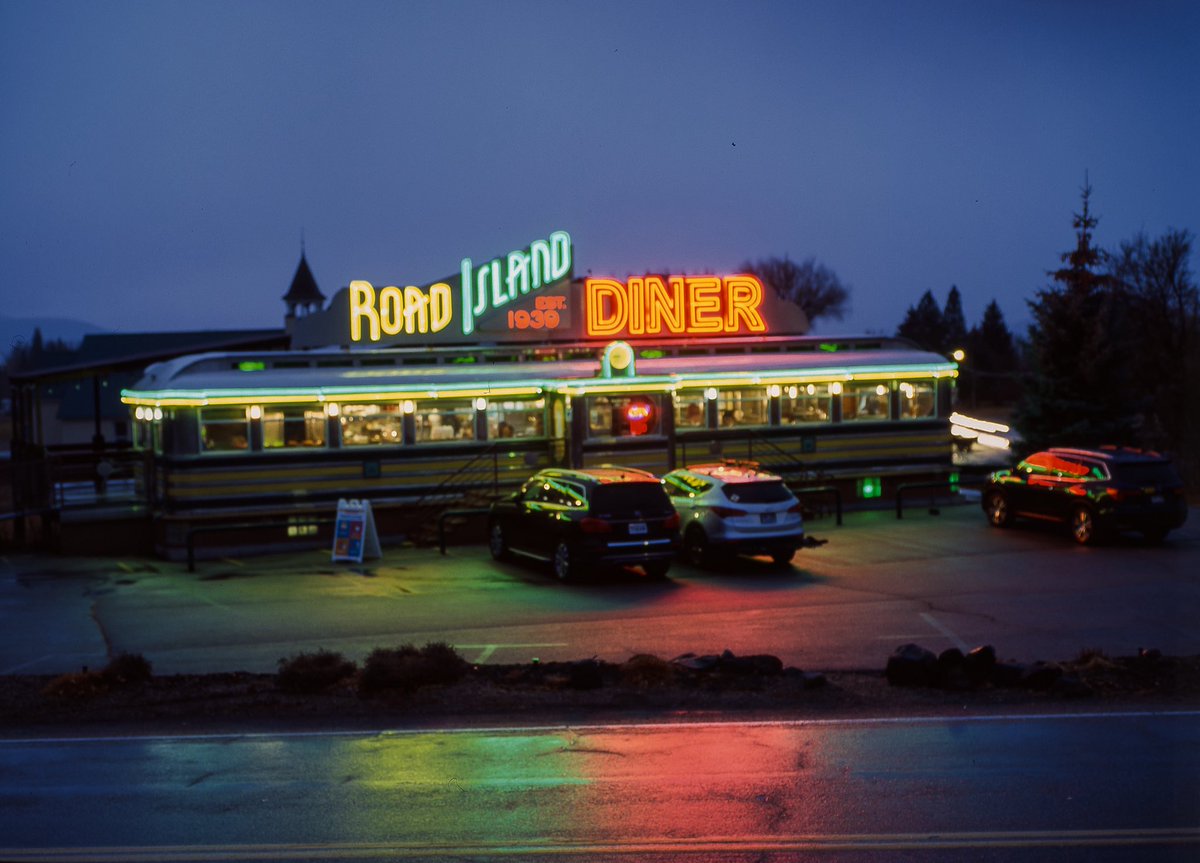 OliverWDahl's tweet image. Photos I took 5 years ago, on a roll of medium format Kodak Ektachrome slide film.