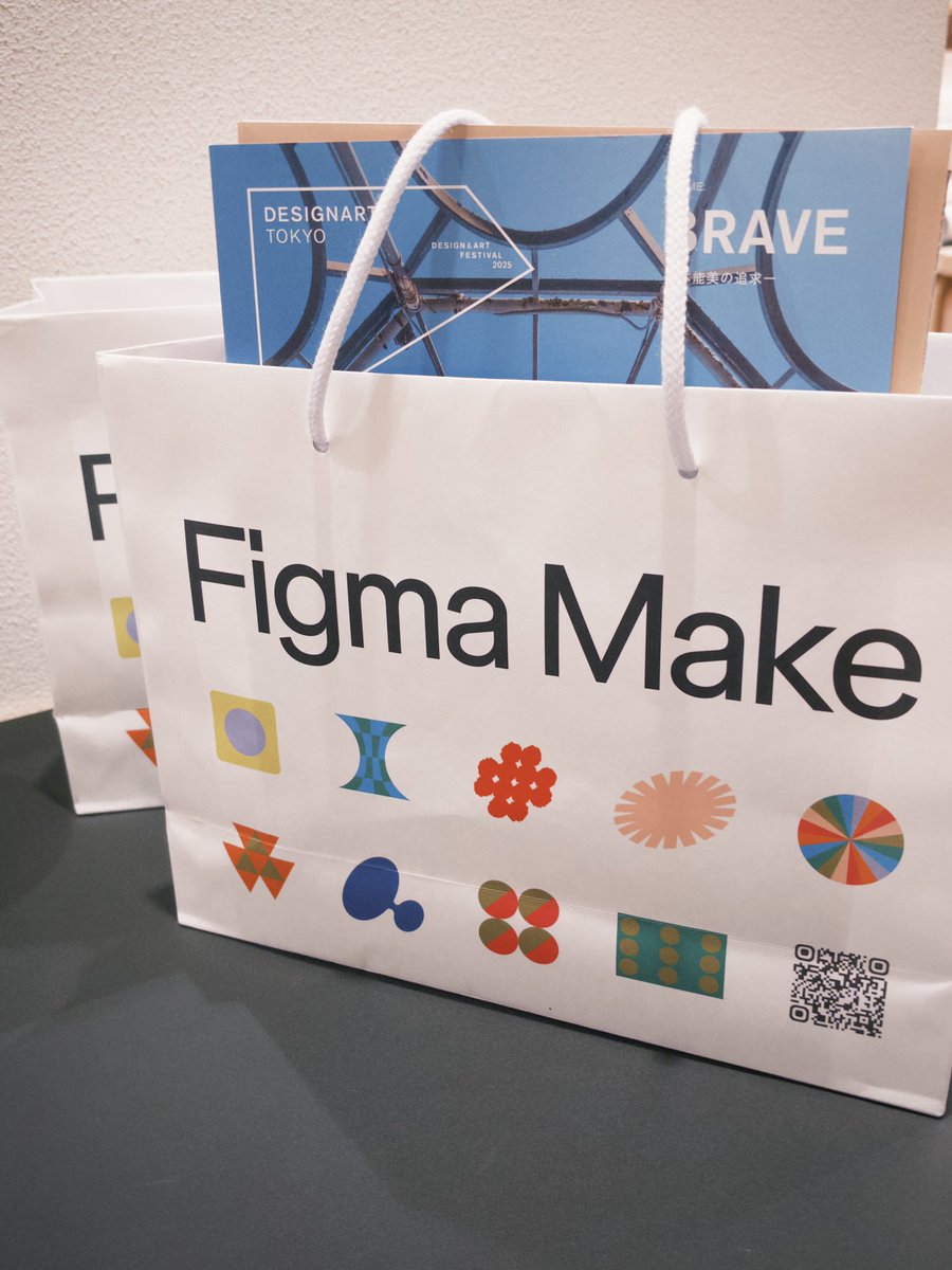 rokaisei's tweet photo. #FigmaMakeCafe 行ってきた!
のれんや提灯、展示スペースまですべてがFigmaの世界観で統一されてて感動。
ドリンク片手に会場まわるだけでもめっちゃ楽しかった☕️ https://t.co/bAPTdU6MqQ