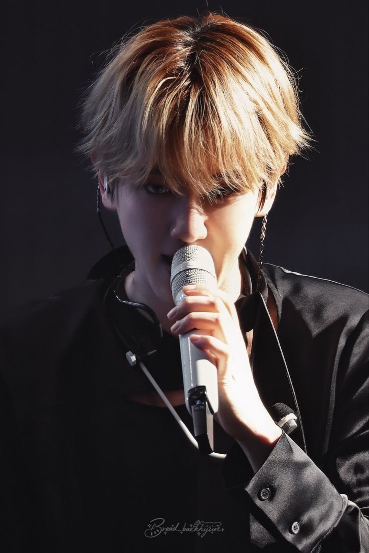 SamanthaEXOL12's tweet photo. I vote #BAEKHYUN for #2025MAMAVOTE https://t.co/lV7iWJ3QTT