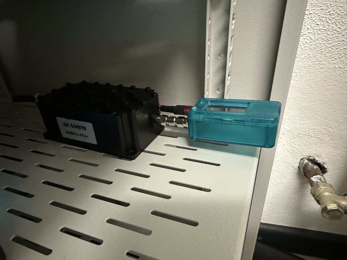 DC7DS's tweet image. small upgrade for #Meshcore repeater at #DL0PF