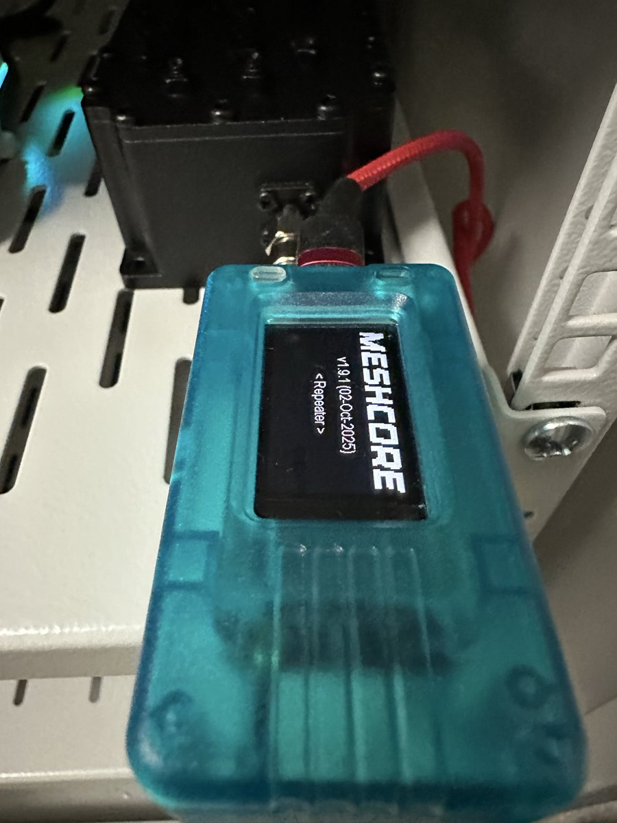DC7DS's tweet image. small upgrade for #Meshcore repeater at #DL0PF