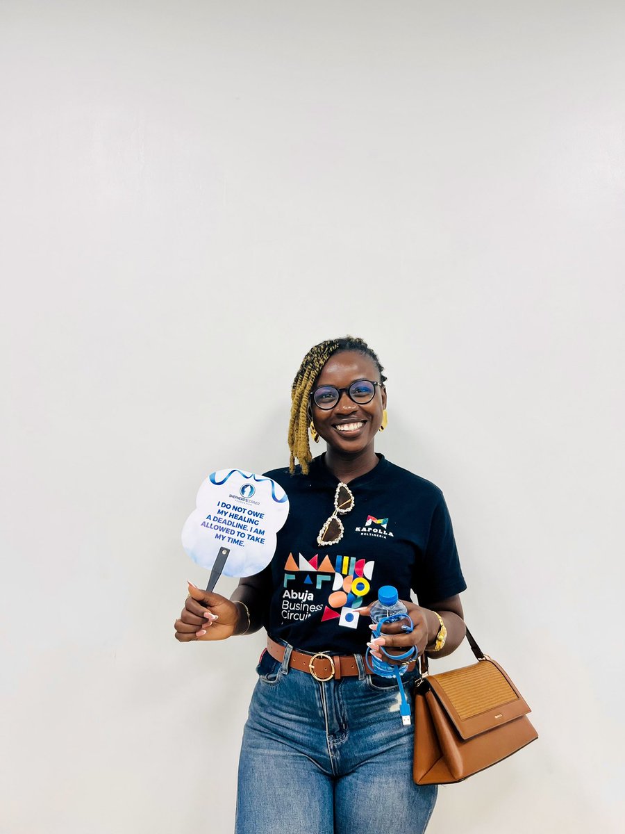 Ribaaku_'s tweet photo. Best in Media and Communications.✌️
“Madam Kapolla Media”. @KPmediaconsult 
#commsgirl
#developmentcommunications https://t.co/uMmD1L5mxJ