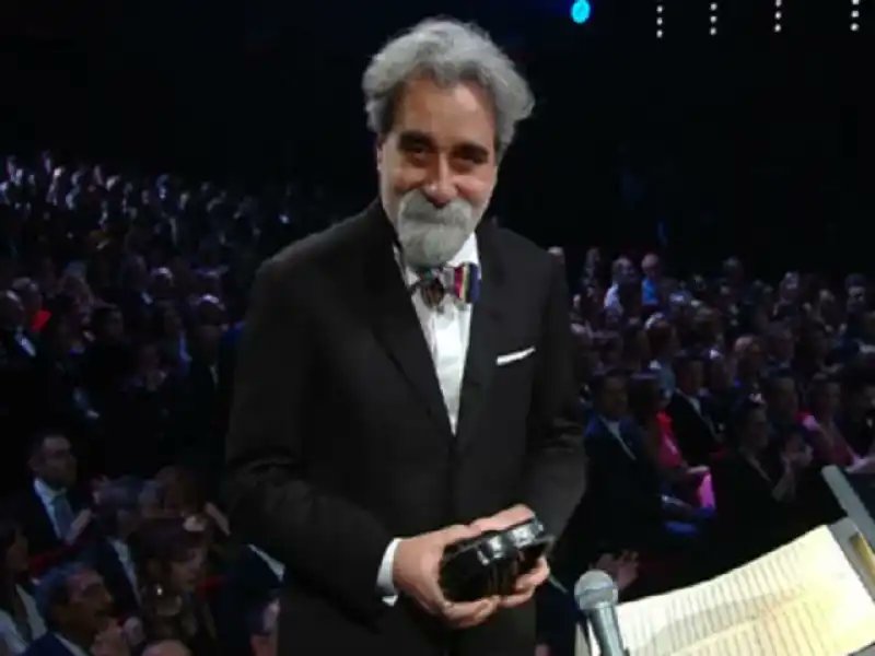 Nooo! Che triste notizia la morte del maestro Beppe Vessicchio!!! 😢 #mortobeppevessicchio
