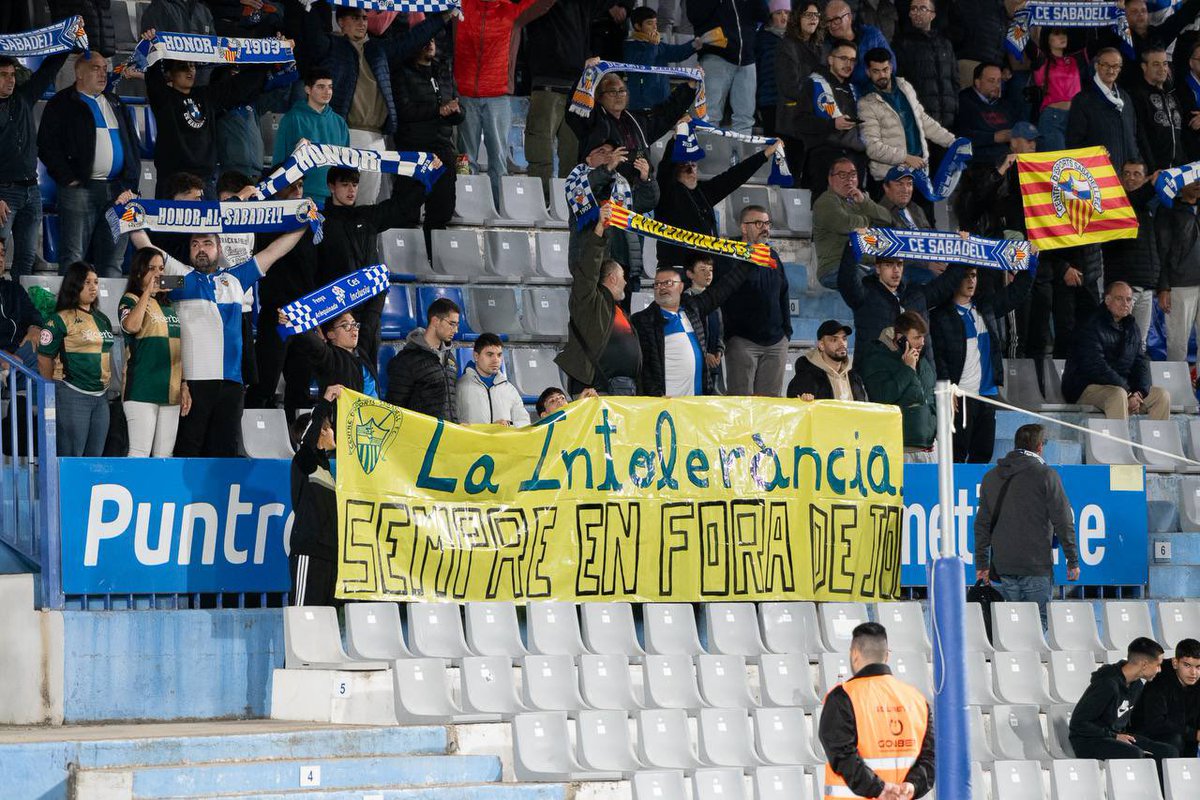 𝐋𝐚 𝐍𝐨𝐯𝐚 𝐂𝐫𝐞𝐮 𝐀𝐥𝐭𝐚 𝐥𝐥𝐢𝐮𝐫𝐞 𝐝'𝐢𝐧𝐭𝐨𝐥𝐞𝐫𝐚̀𝐧𝐜𝐢𝐚

<a href="/CESabadell/">CE Sabadell 🧅</a> 
<a href="/PenyaSabadell/">PenyaSabadell1975</a> 
<a href="/PenyaLaCeba1984/">PenyaLaCeba🧅</a> 
<a href="/LaTremperaArleq/">LaTremperaArlequinad</a> 
<a href="/loscalifas2011/">Penya LosCalifas2011</a> 
<a href="/Honor_1903/">HONOR 1903</a> 
<a href="/TheWalkingCES/">TheWalking</a> 
<a href="/penyajbransuela/">Penya Arlequinada Jordi Bransuela</a> 
<a href="/JoveArlequinada/">Joventut Arlequinada💙🤍🧅</a>