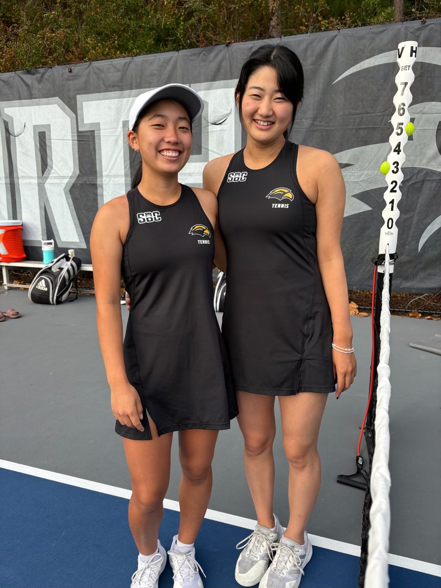 Hannah Chambers &amp; Kamornwan Kornsila roll to a 6-0 win to close the weekend strong!!

Sakura Sudo &amp; Miranda Xu come up just short in the final after a solid run. Proud of this group. 🖤💛 

#SMTTT