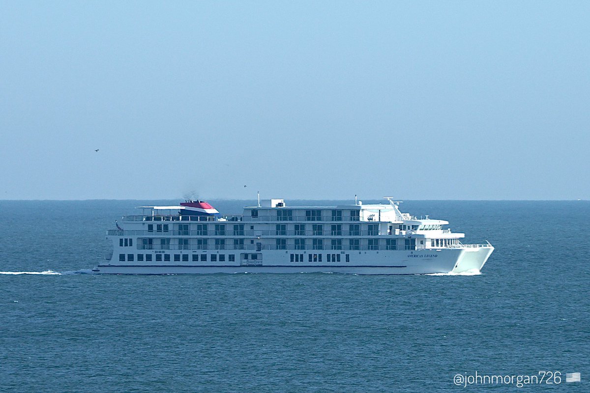 johnmorgan726's tweet image. The AMERICAN LEGEND, MMSI:368385810 en route to Miami, Florida, flying the flag of the United States of America 🇺🇸. #ShipsInPics #CruiseShip #AmericanLegend