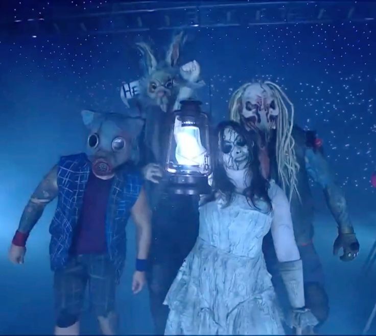 zachadavious's tweet image. DAY 14 (2 WEEKS) OF ASKING FOR A NIKKI CROSS TITLE REIGN 
#WyattSicks #Smackdown