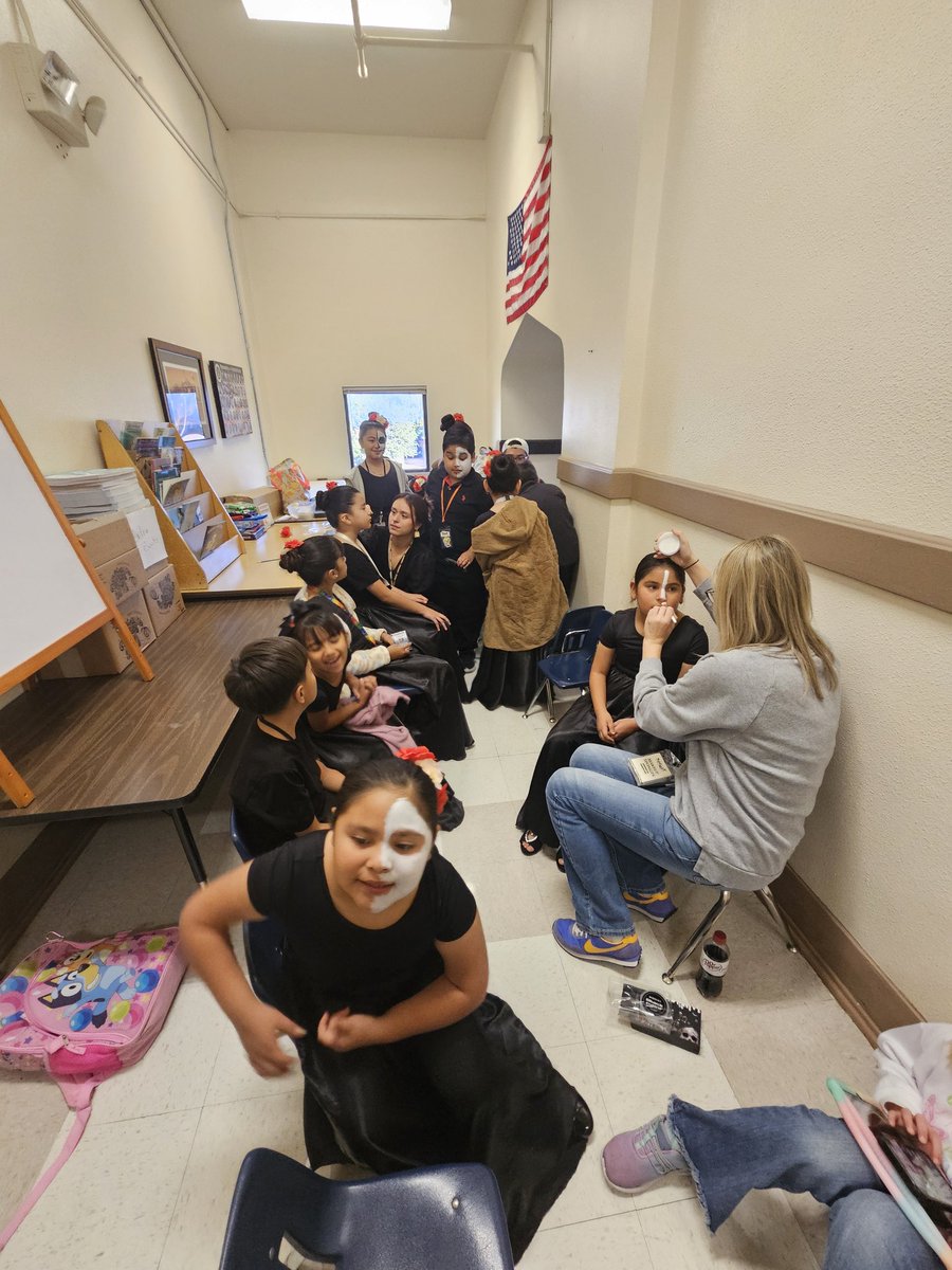 On Nov. 7th, our students honored Día de los Muertos with a heartfelt performance filled with color, music, and tradition. 🌼🎭 They worked so hard preparing for this special day and it truly showed! We’re so proud of them 🕯️✨ <a href="/ChristinReeves/">Christin Reeves</a> <a href="/FouseBrenda/">Brenda Fouse</a> <a href="/LeslieEspinal4/">Leslie Espinal</a>