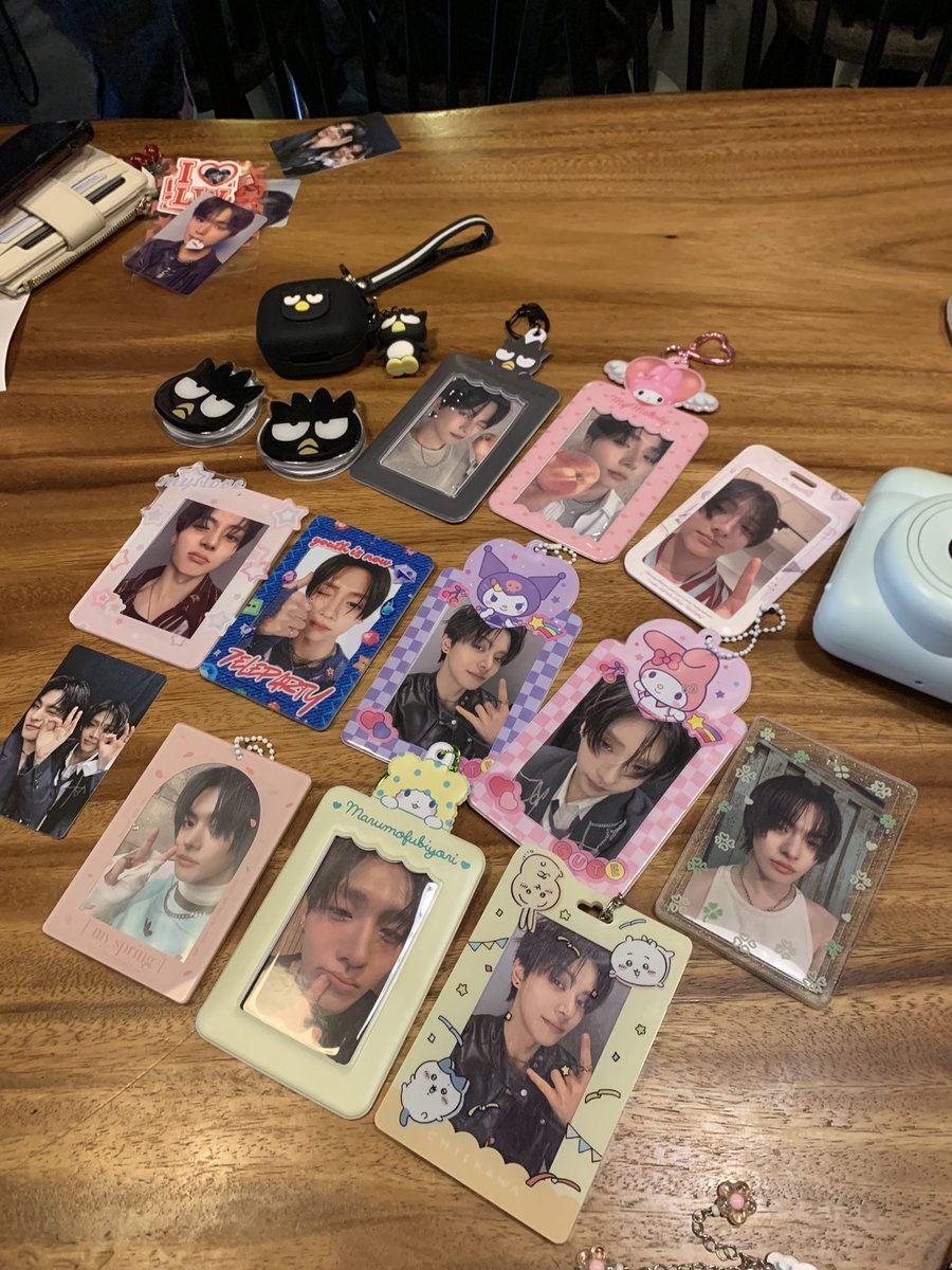 leownxnn's tweet photo. my first cse event experience and we had so much fun !! thank you po sa mga freebies nyo !! and i will def attend more events like this ! 🫠🫶 so glad to be around ppl with the same love that I have for leowon !! 💗

#FromLEOWONWithLove 🌸#AlwaysWithLEOWON https://t.co/MWd62RHZpL